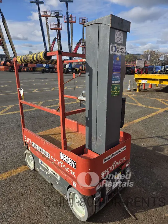 2017 Skyjack SJ12 Self-Propelled One-Person Lift