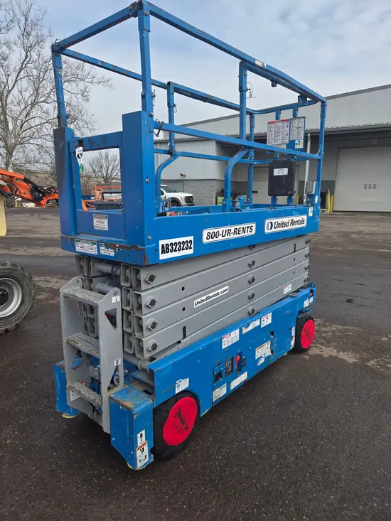 2018 Genie GS-3232 Scissor Lift