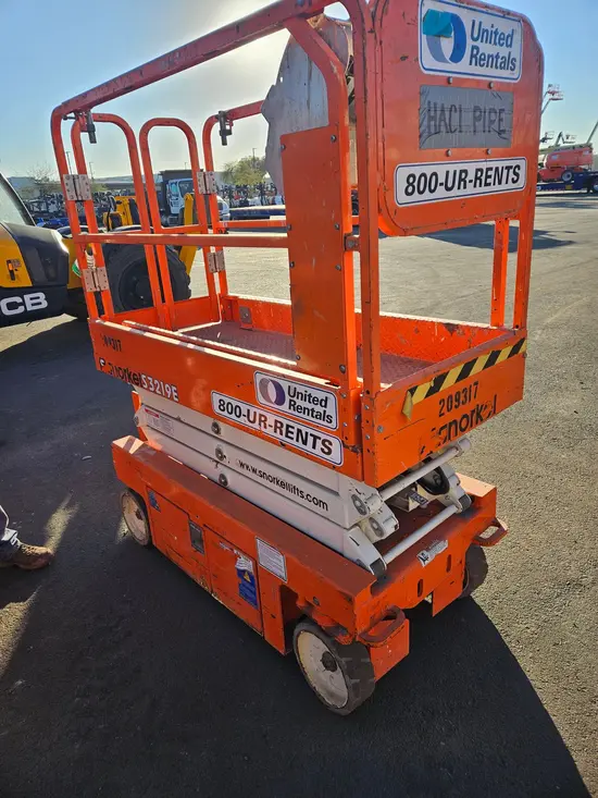 2018 Snorkel S3219E Scissor Lift