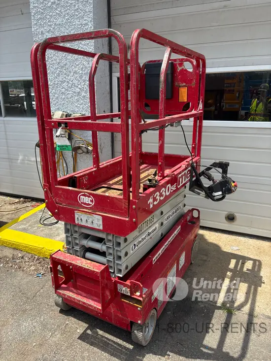 2018 MEC 1330SE Scissor Lift