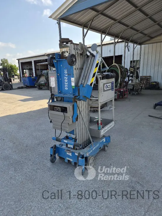 2018 Genie AWP-30SDC Pusharound Lift