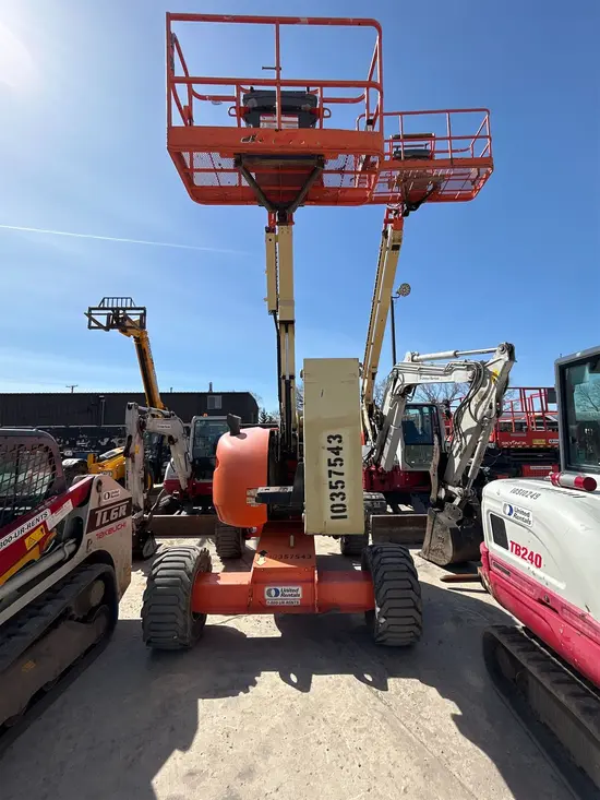 2015 JLG 450AJ Articulating Boom Lift