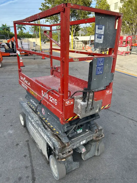 2018 Skyjack SJIII3219 Scissor Lift