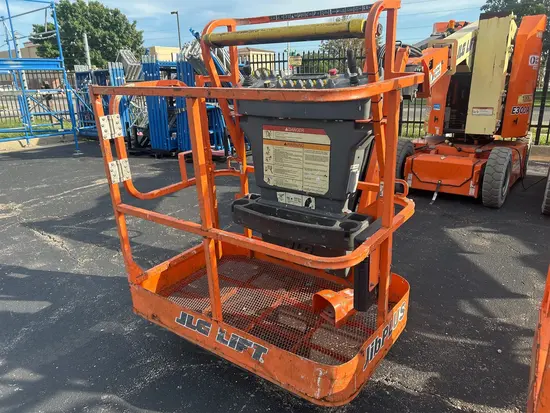 2018 JLG E300AJP Articulating Boom Lift