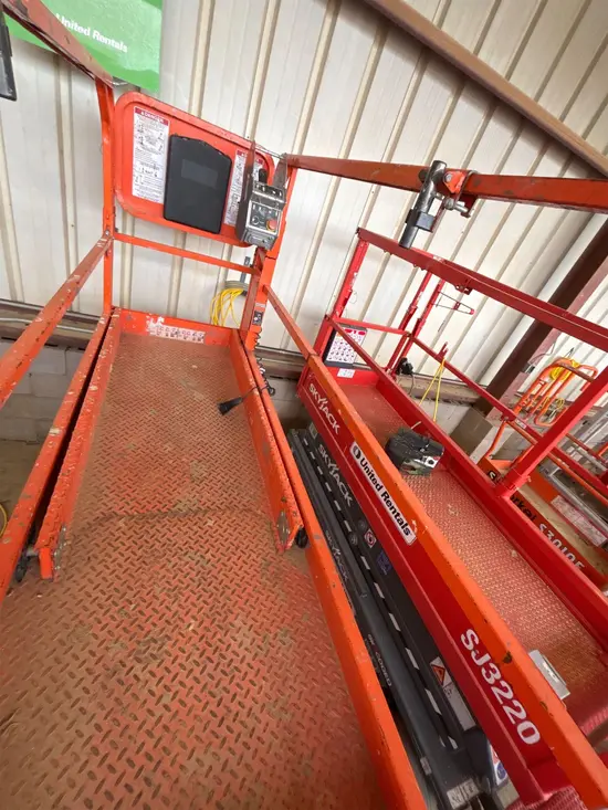 2018 Snorkel S3226E Scissor Lift