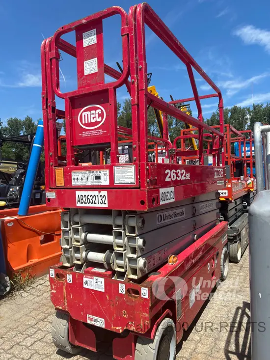 2017 MEC 2632SE Scissor Lift