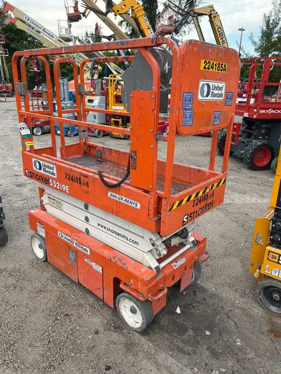 2019 Snorkel S3219E Scissor Lift
