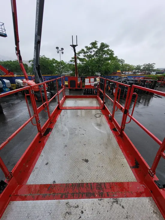 2018 MEC 6092RT Rough Terrain Scissor Lift