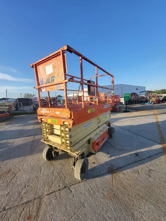 2017 JLG 3246ES Scissor Lift