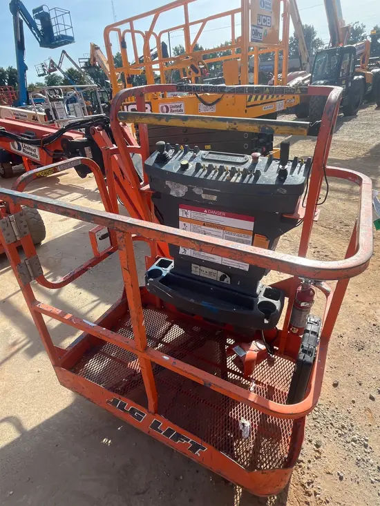2017 JLG E300AJP Articulating Boom Lift