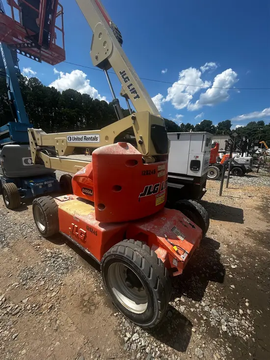 2013 JLG E450AJ Articulating Boom Lift