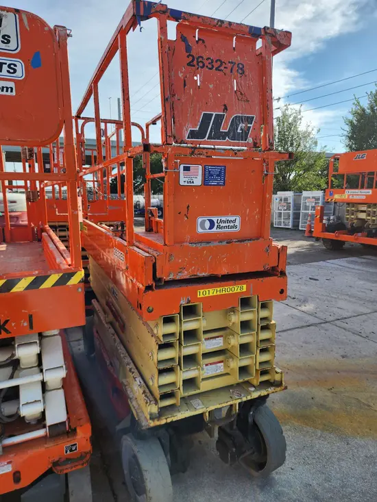 2017 JLG 2632ES Scissor Lift