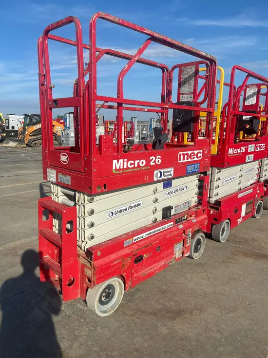 2019 MEC MICRO 26 Scissor Lift