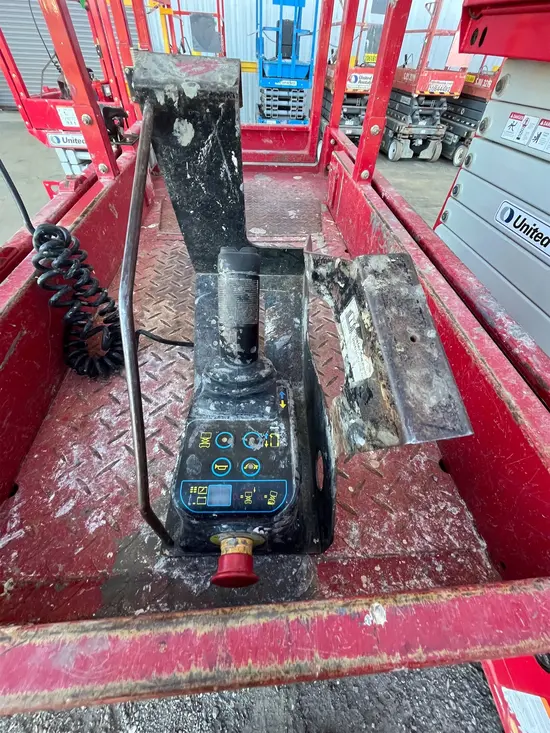 2018 MEC MICRO 19 Scissor Lift