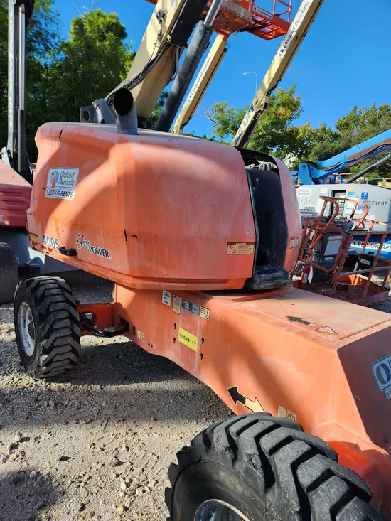 2017 JLG 400S Boom Lift