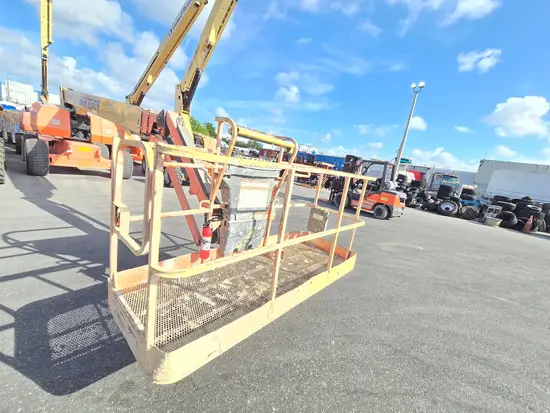 2019 JLG 860SJ Boom Lift