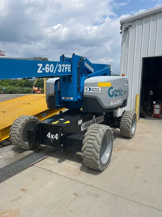 2017 Genie Z-60/37FE Articulating Boom Lift
