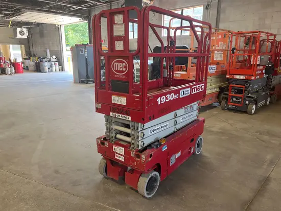 2018 MEC 1930SE Scissor Lift
