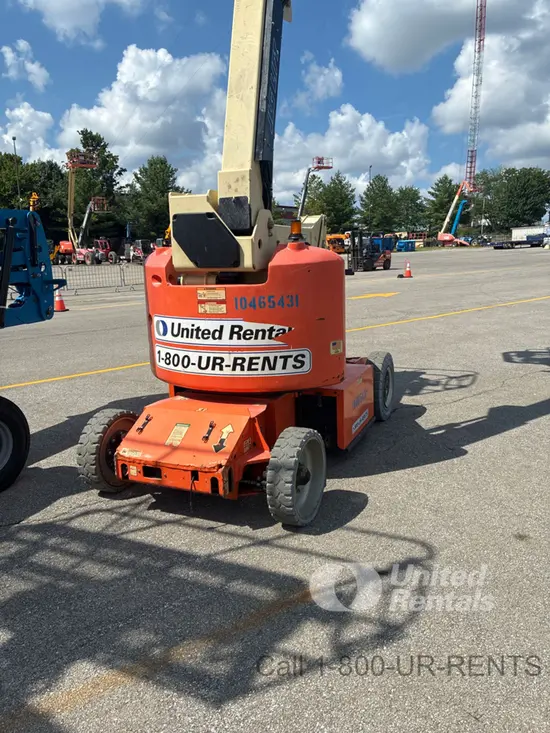 2016 JLG E400AJPN Articulating Boom Lift