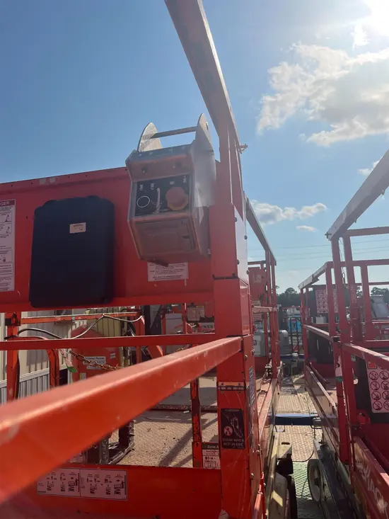 2018 Snorkel S4732E Scissor Lift