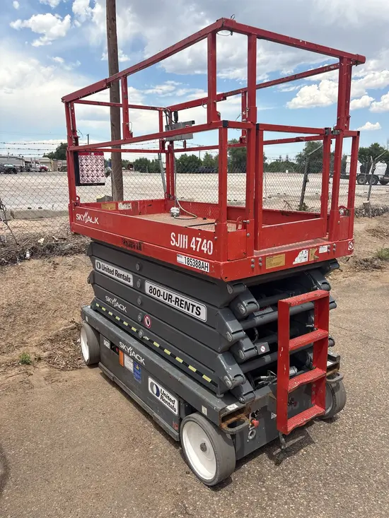 2017 Skyjack SJIII4740 Scissor Lift