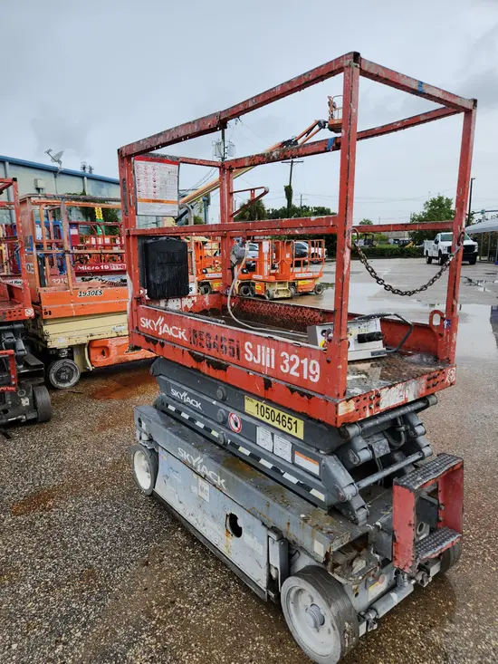 2016 Skyjack SJIII3219 Scissor Lift