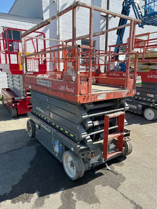 2017 Skyjack SJIII4632 Scissor Lift