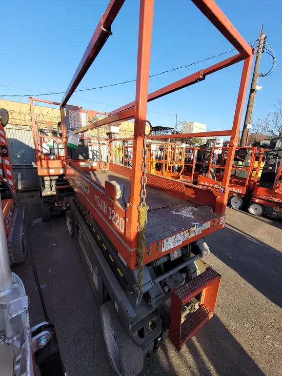 2016 Skyjack SJIII3220 Scissor Lift