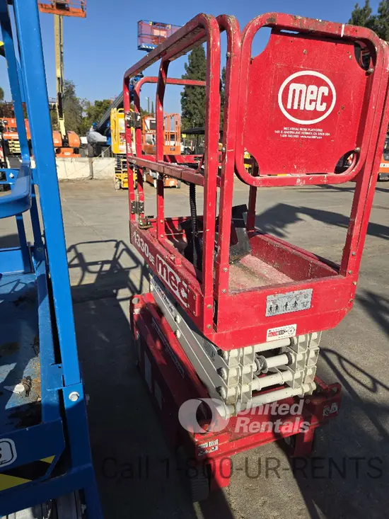 2017 MEC 1330SE Scissor Lift