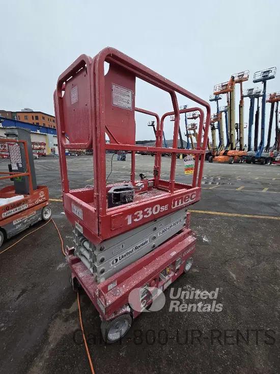 2017 MEC 1330SE Scissor Lift