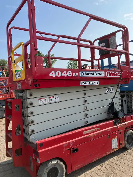 2018 MEC 4046SE Scissor Lift