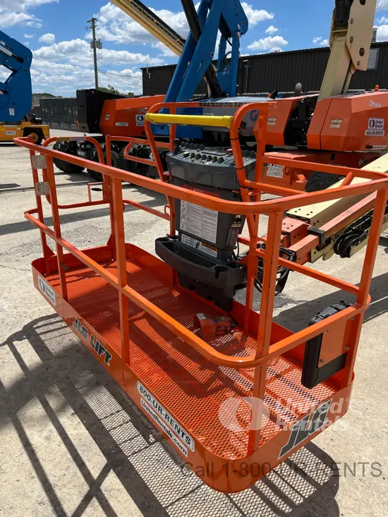 2017 JLG 600S Boom Lift