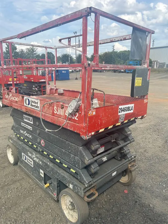 2016 Skyjack SJIII4632 Scissor Lift
