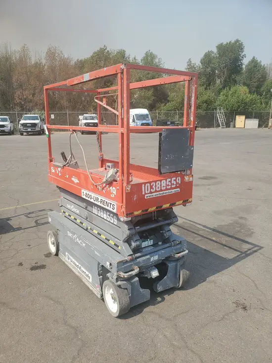 2015 Skyjack SJIII3219 Scissor Lift