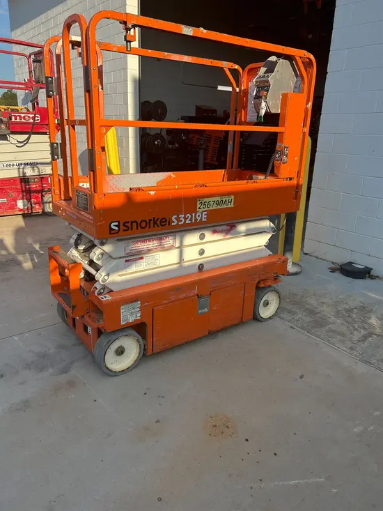 2020 Snorkel S3219E Scissor Lift