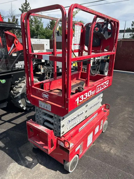 2019 MEC 1330SE Scissor Lift