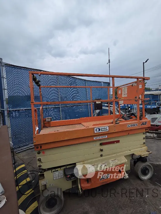 2018 JLG 3246ES Scissor Lift