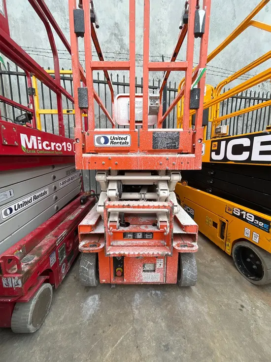 2018 Snorkel S3219E Scissor Lift