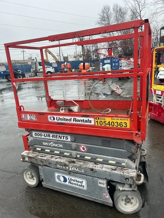 2016 Skyjack SJIII3219 Scissor Lift