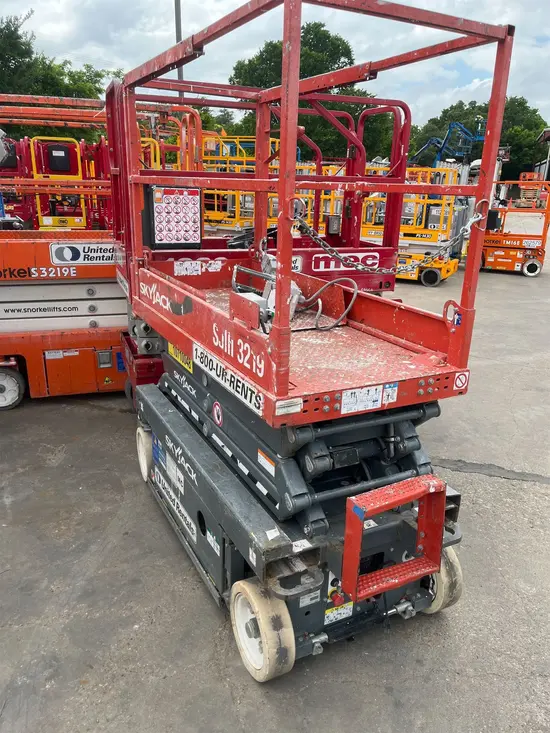 2018 Skyjack SJIII3219 Scissor Lift