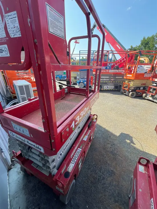 2019 MEC 1330SE Scissor Lift