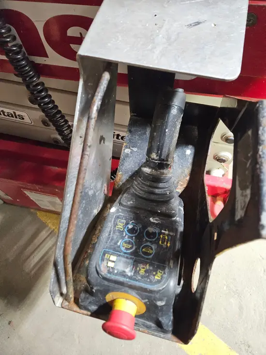 2018 MEC 1330SE Scissor Lift