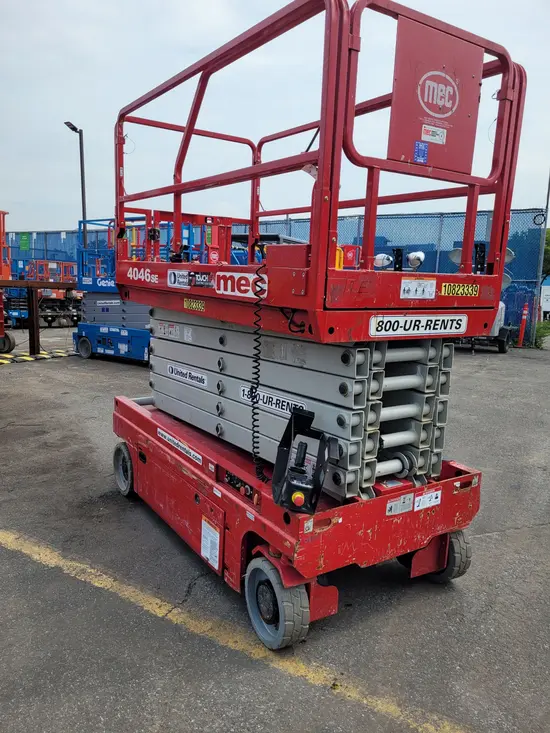 2018 MEC 4046SE Scissor Lift