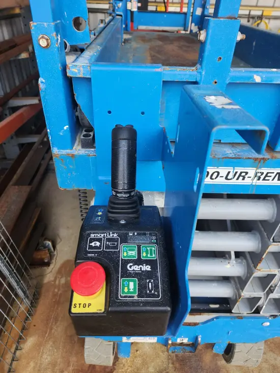2017 Genie GS-3232 Scissor Lift