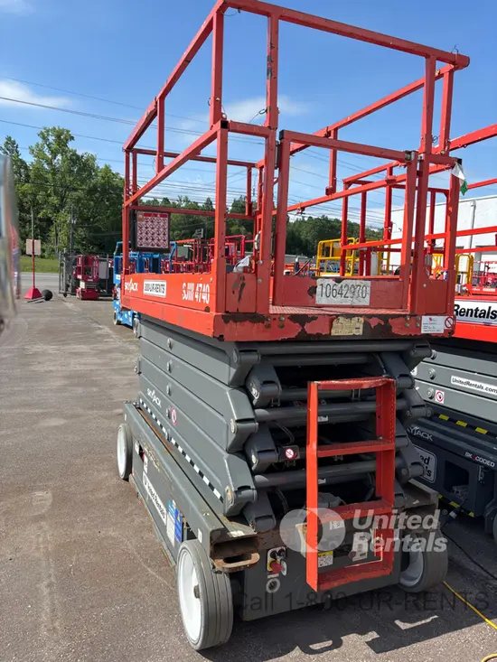 2017 Skyjack SJIII4740 Scissor Lift