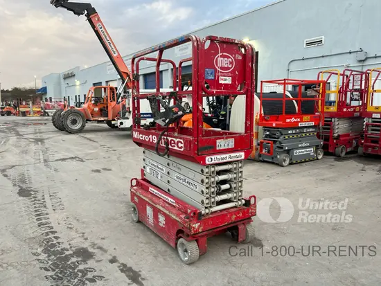 2018 MEC MICRO 19 Scissor Lift