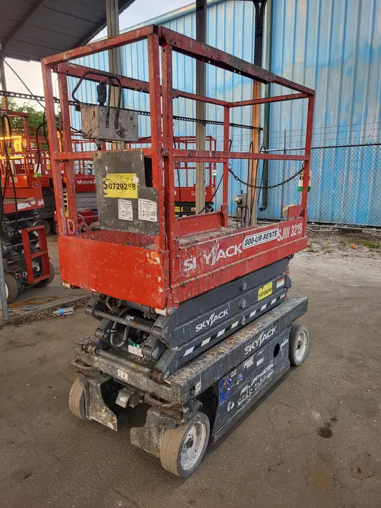 2018 Skyjack SJIII3219 Scissor Lift