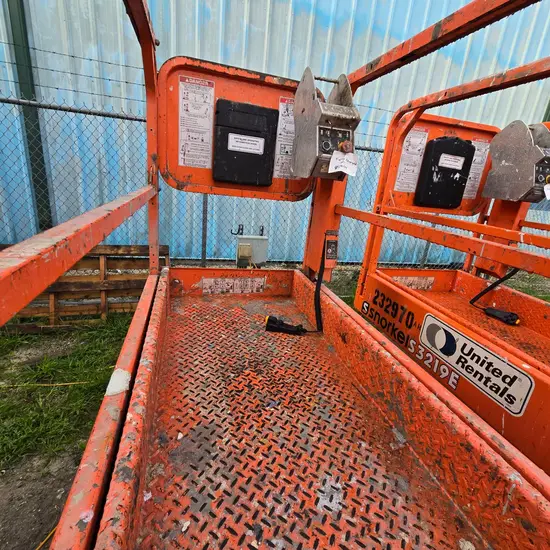 2018 Snorkel S3219E Scissor Lift