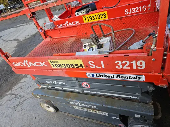 2018 Skyjack SJIII3219 Scissor Lift