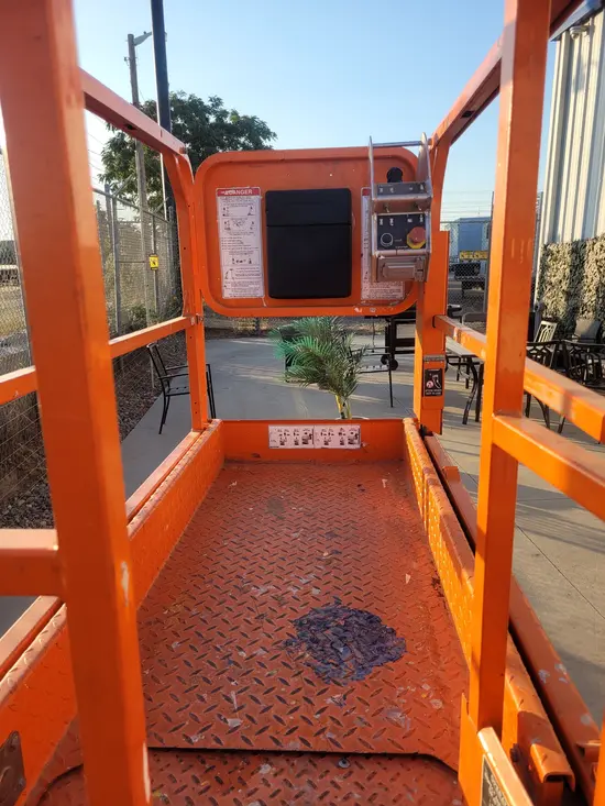 2019 Snorkel S3219E Scissor Lift